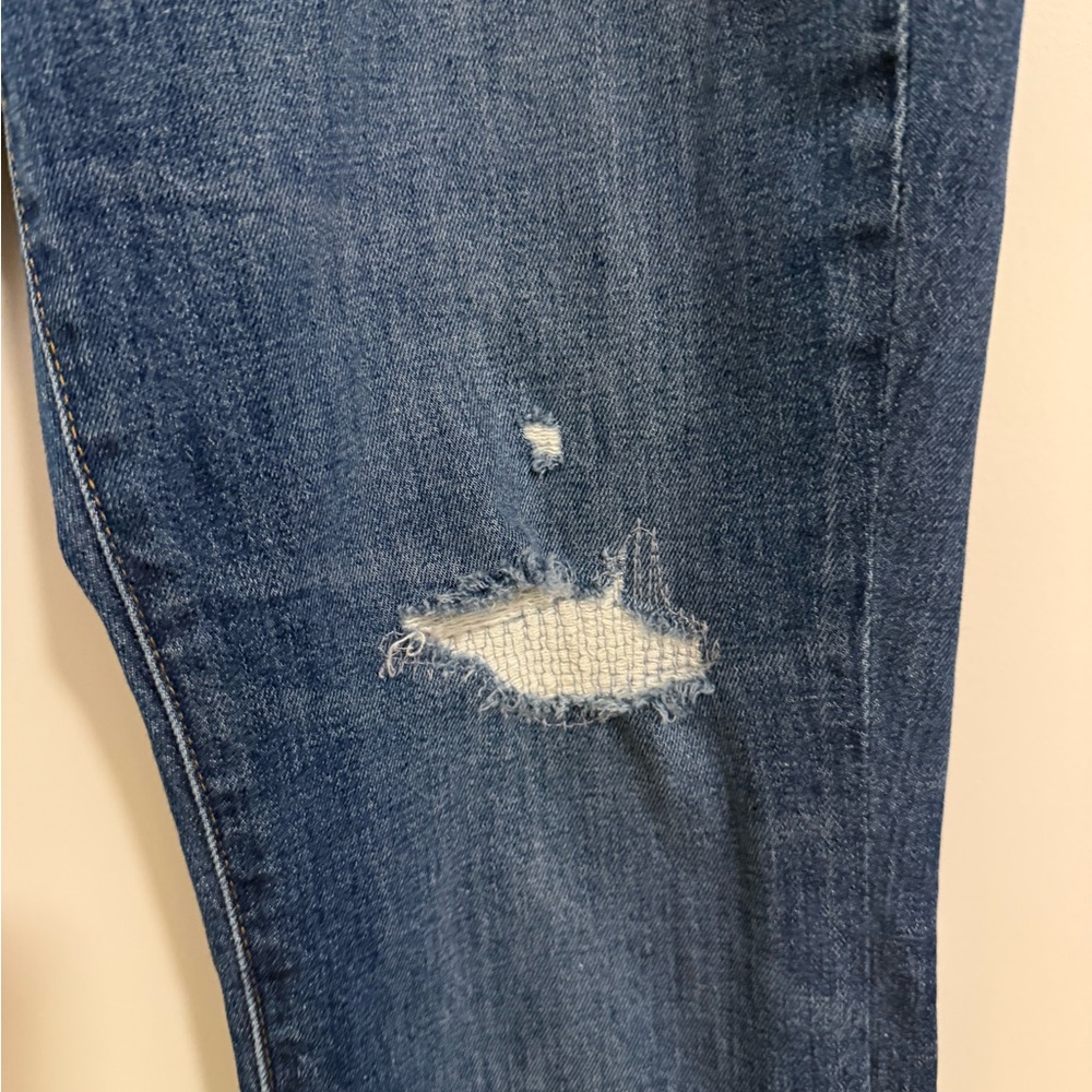 Madewell Distressed The slim Boyjean in Medium Blue - Picture 6 of 8
